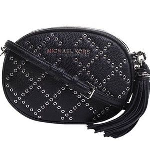 Michael kors crossbody